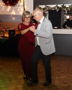 2e Kerstbal (021)